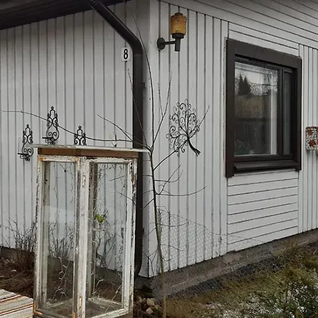 Villa Talo Pienessae Ryttylaen Kylaessae *